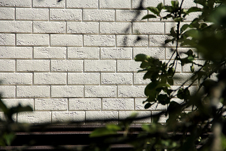 Угол наружный к фасадным панелям Grand Line Состаренный кирпич Молочный